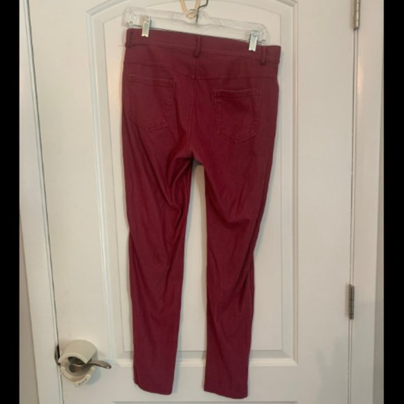 Women's Jeggings - Picture 2 of 6